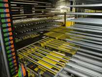 Compact sorting warehouse buffer